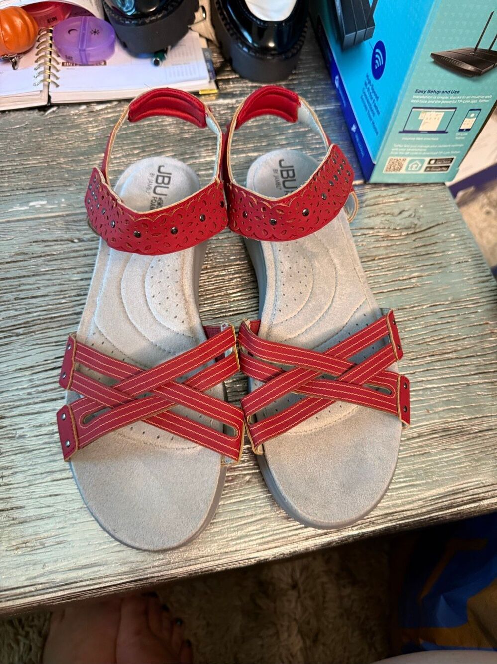 JBU by Jambu Red Strappy Comfort Sandals sz 11 NWOT